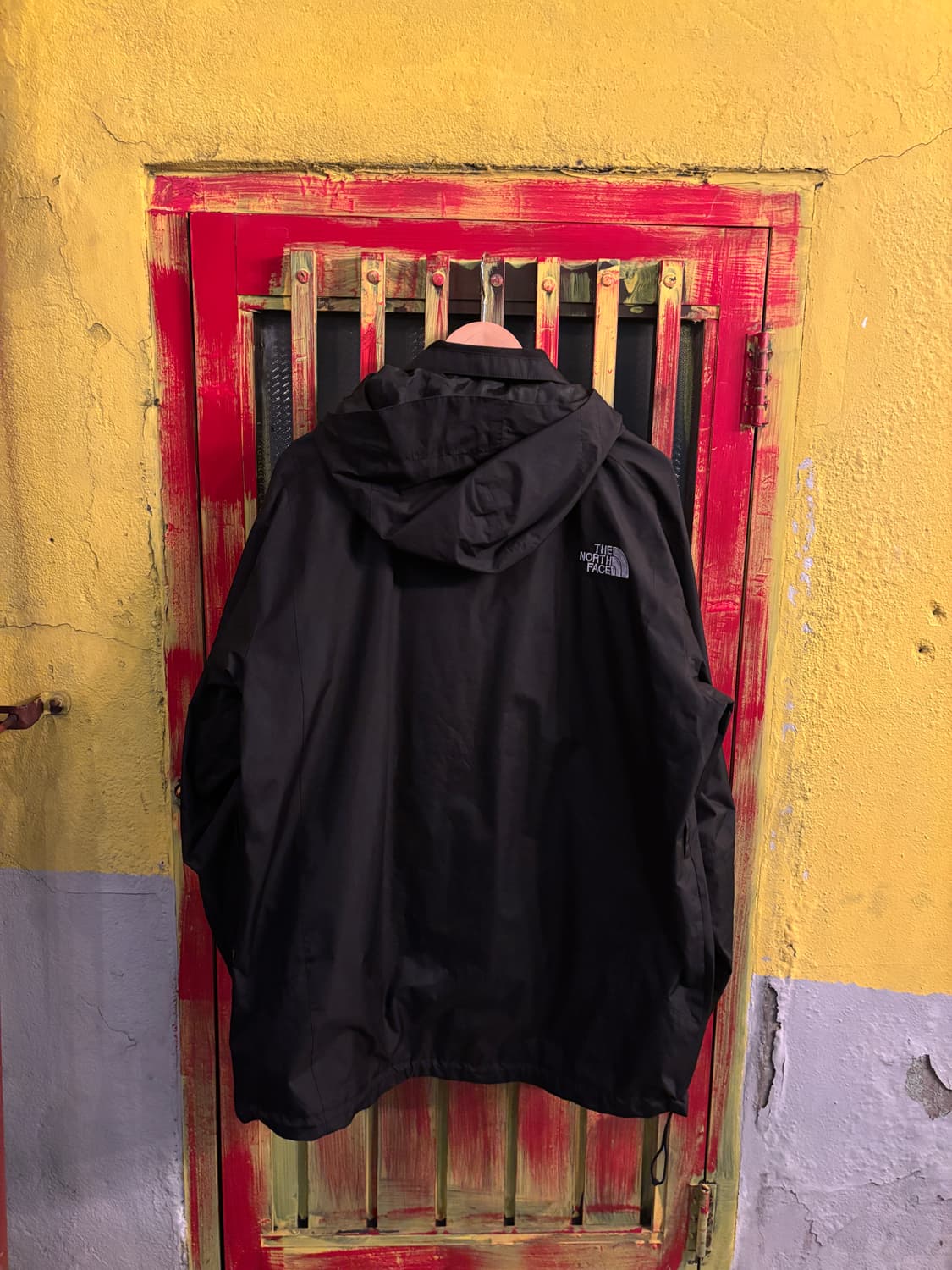 The North Face Gore-Tex Windbreaker 상품이미지5