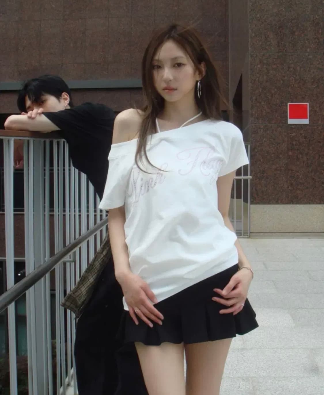포어링 핑크 플래그 박스티 상품이미지1