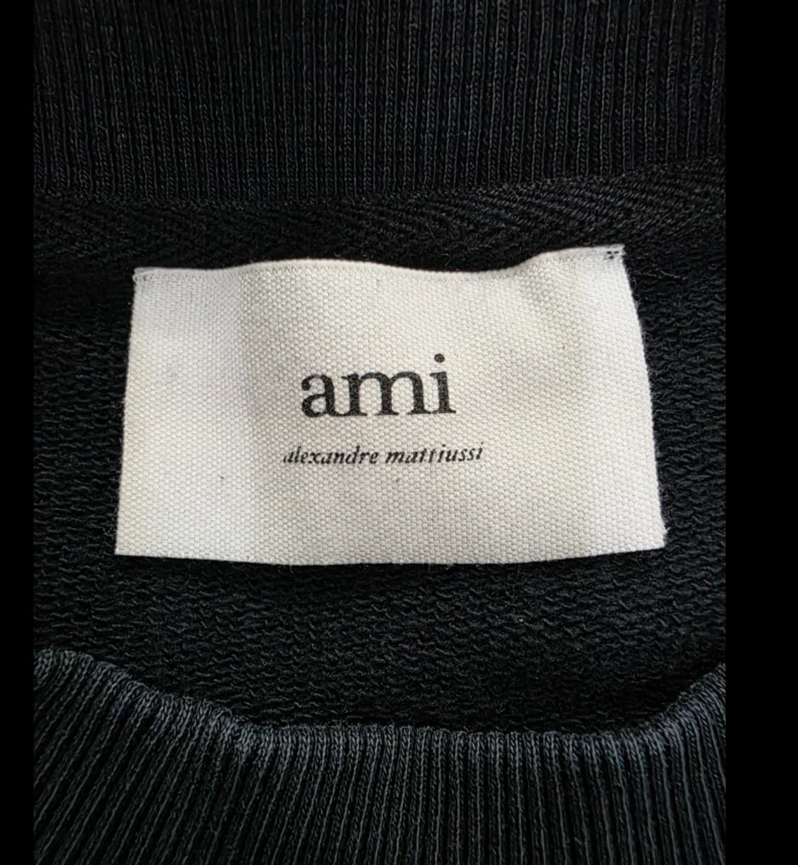 아미 AMI 스몰 하트 블랙 맨투맨 L 상품이미지4