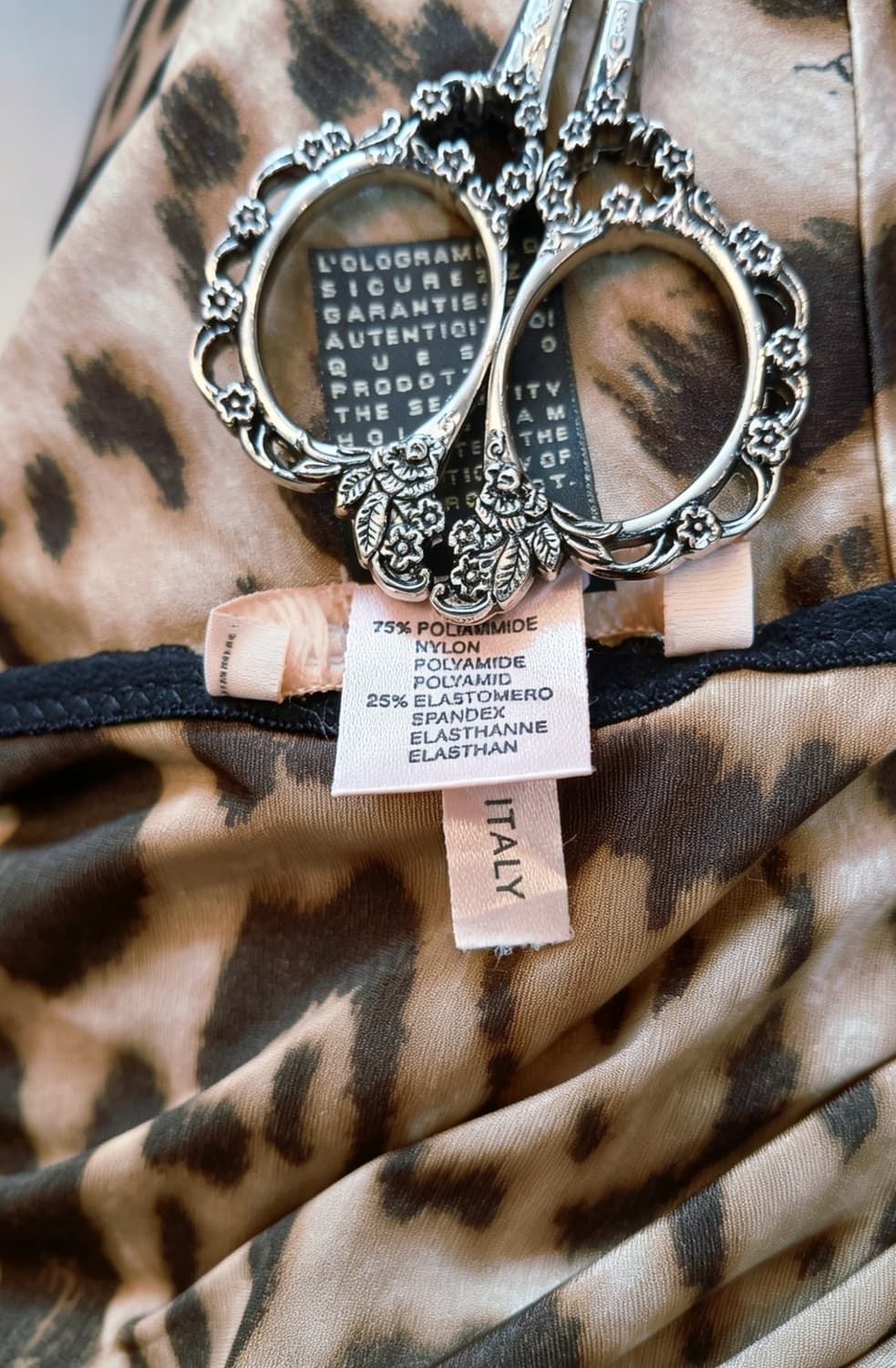 [Roberto Cavalli] 이탈리아제 레오파드 프린트 반팔 티 상품이미지9