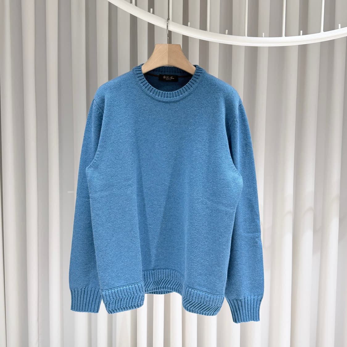52 / 로로피아나 캐시미어 블루 니트 상품이미지1