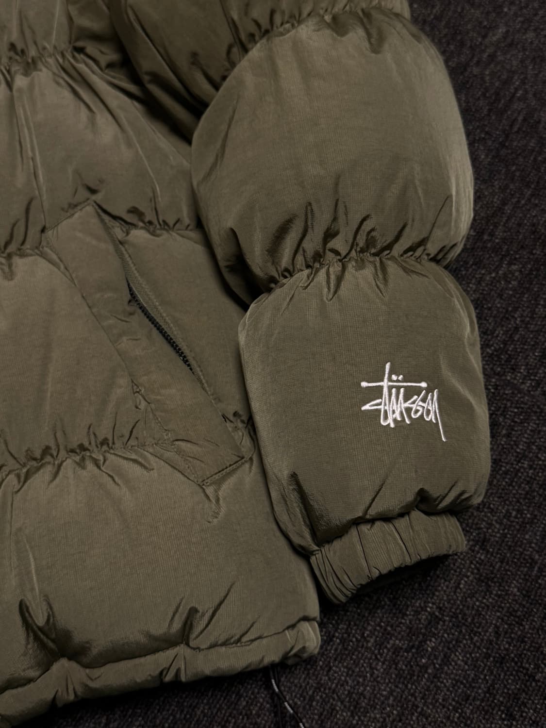 [M] 스투시 립스탑 다운 퍼퍼 자켓 올리브 - 22FW 상품이미지3