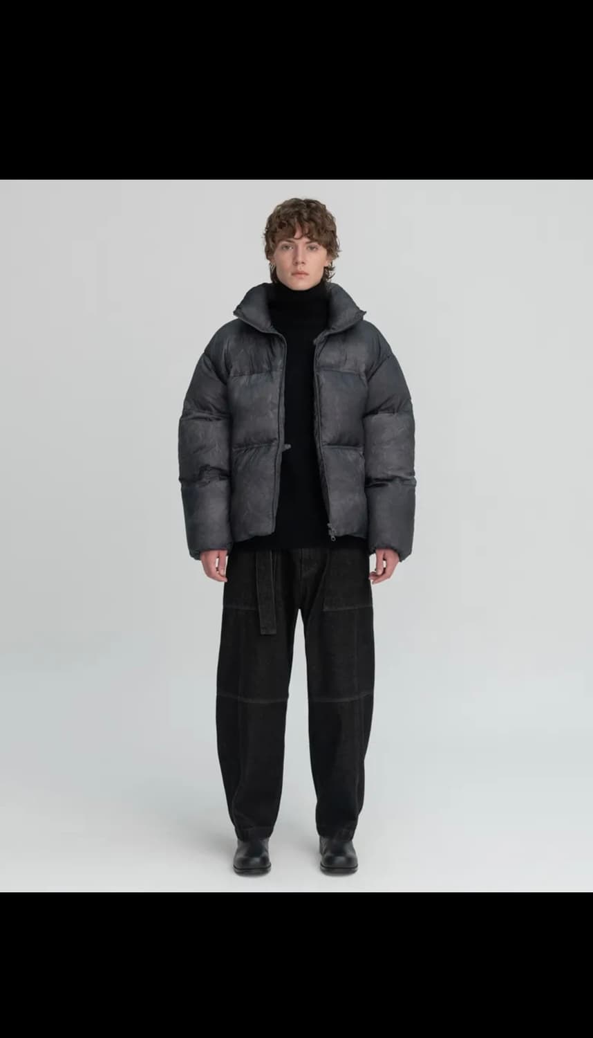 인사일런스 스머핑 그래픽 다운 자켓 Black 상품이미지3