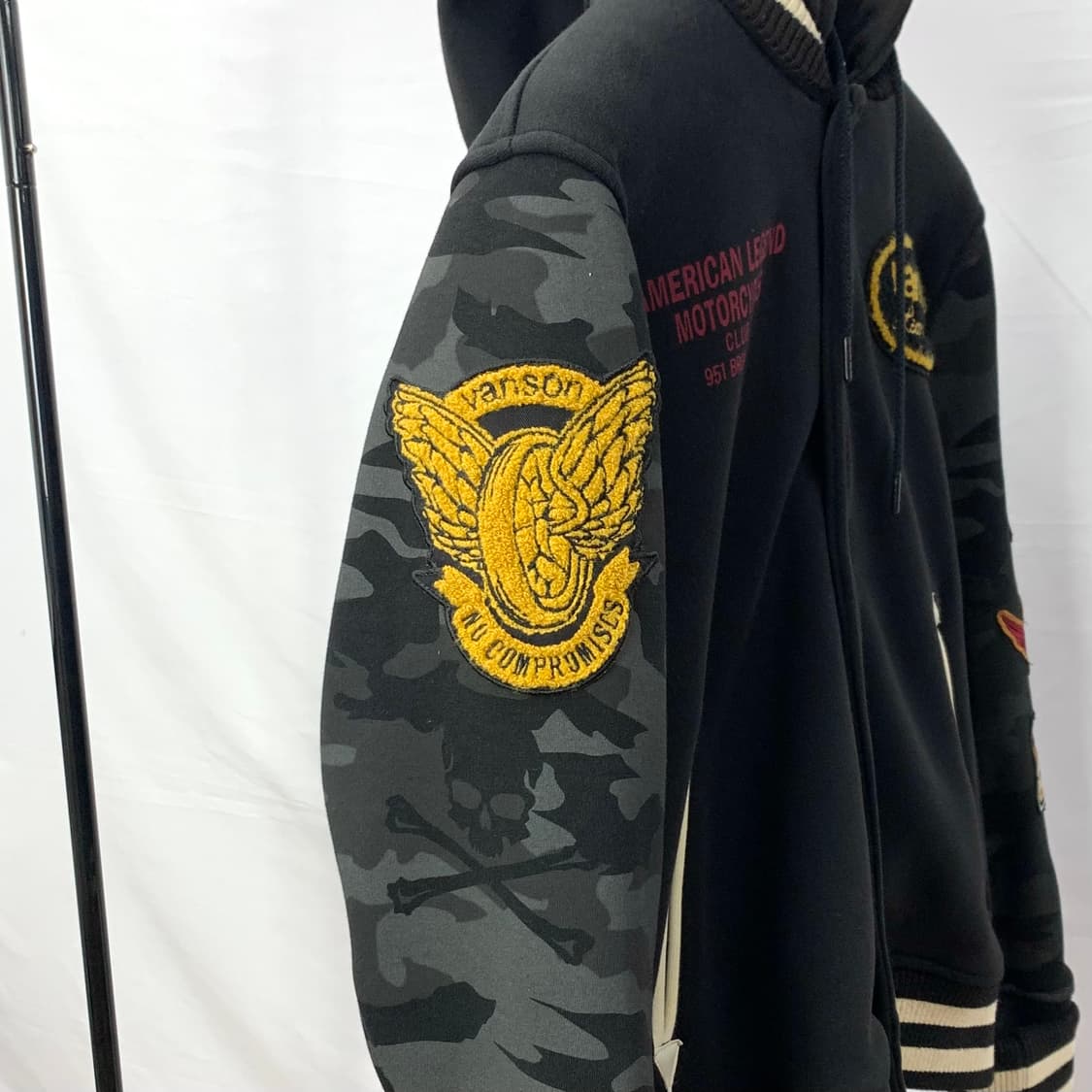 밴슨 레더 카모 바시티 자켓 상품이미지6