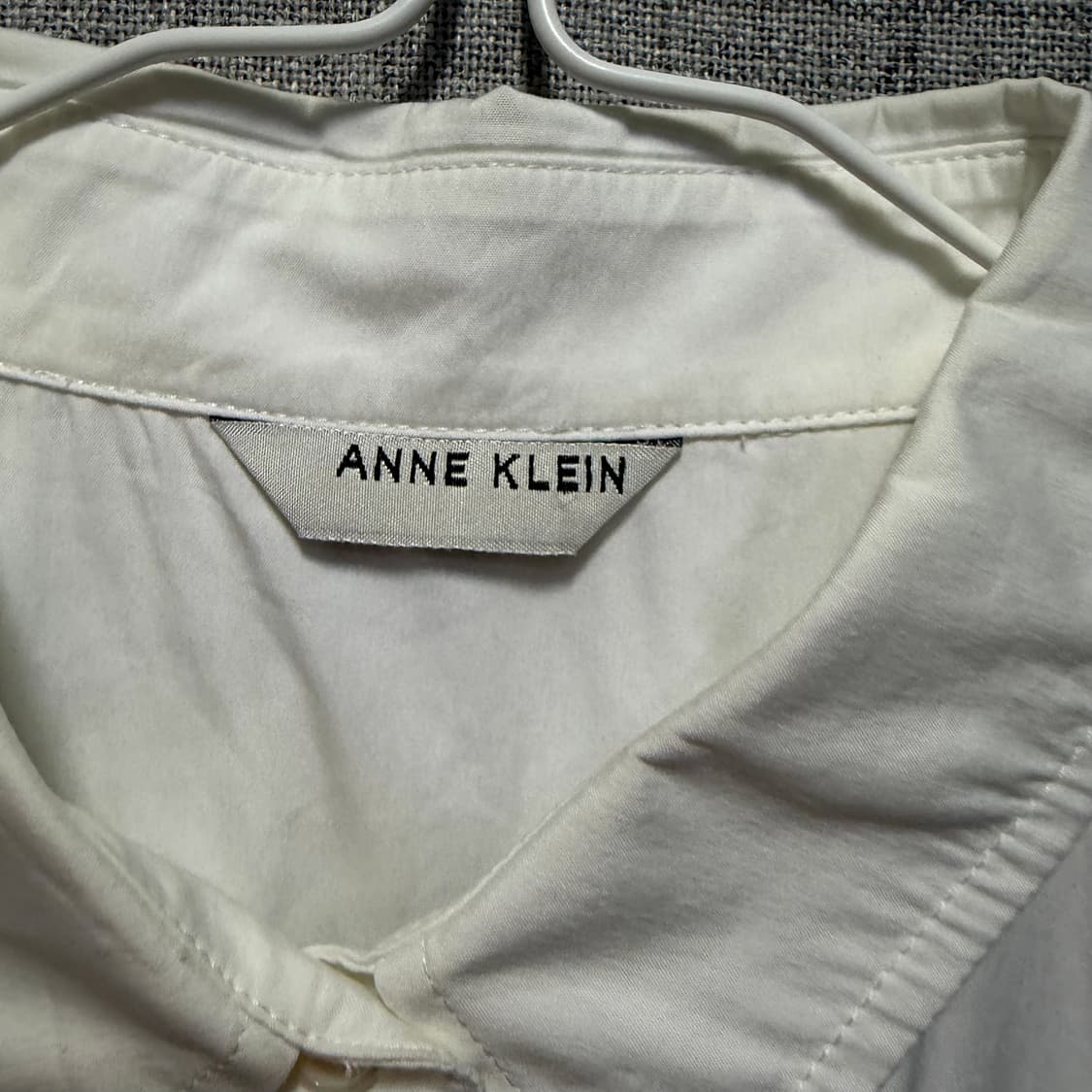 앤클라인 화이트 프린팅 셔츠 블라우스  상품이미지3