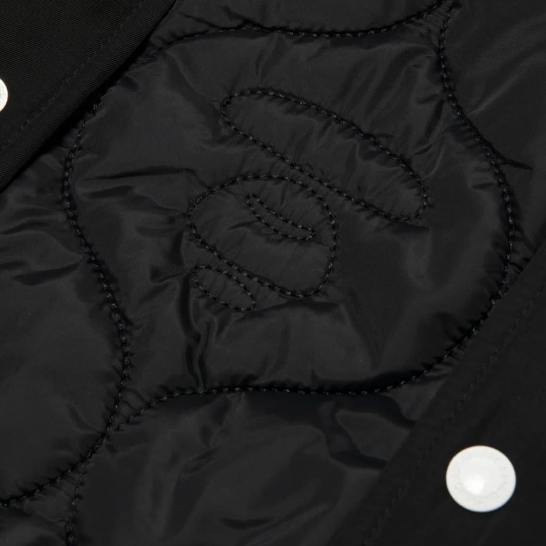 aape 에이프 베이스 문페이스 베이스볼 메인 자켓 바시티 스타디움 블랙 상품이미지9