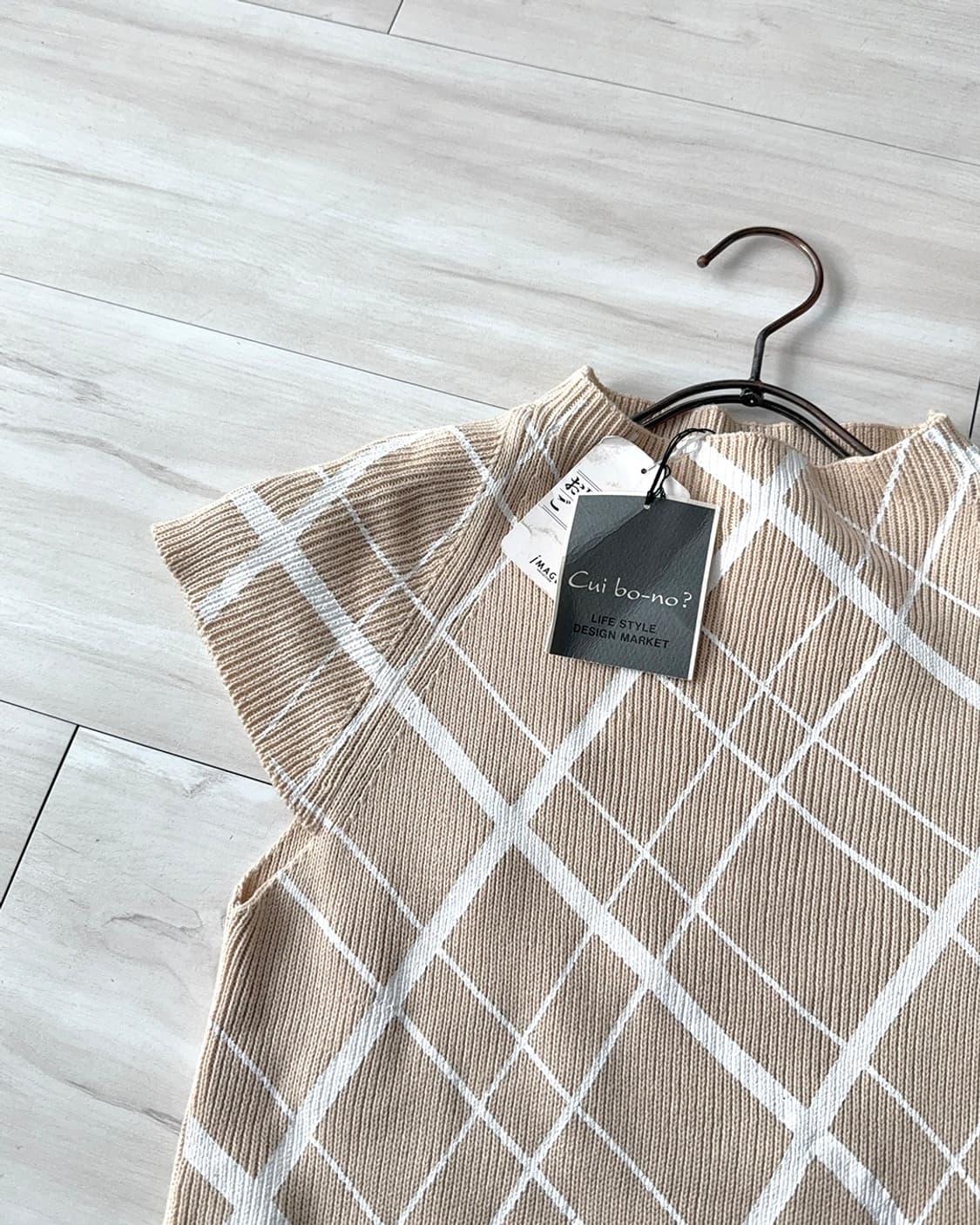 light beige check half top 상품이미지9