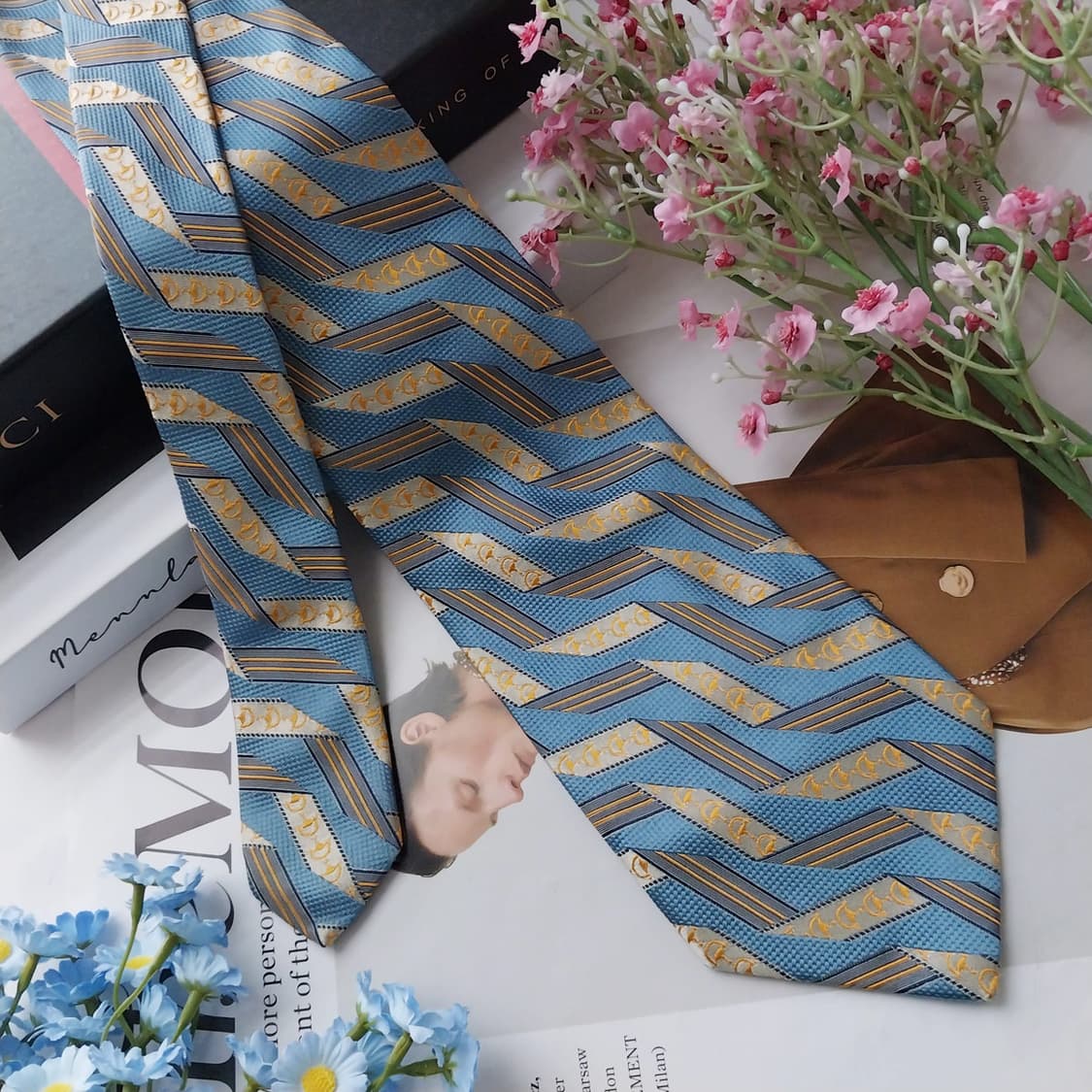 구찌 실크 블루 홀스빗 자카드 넥타이 9.6cm A+등급 K1478
 상품이미지3