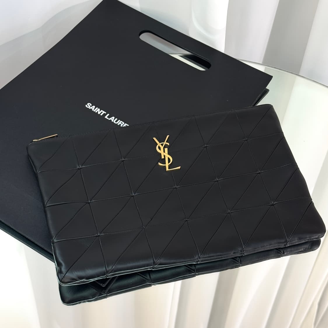 [정품] 입생로랑 제이미 퀄팅 클러치 라지 상품이미지1