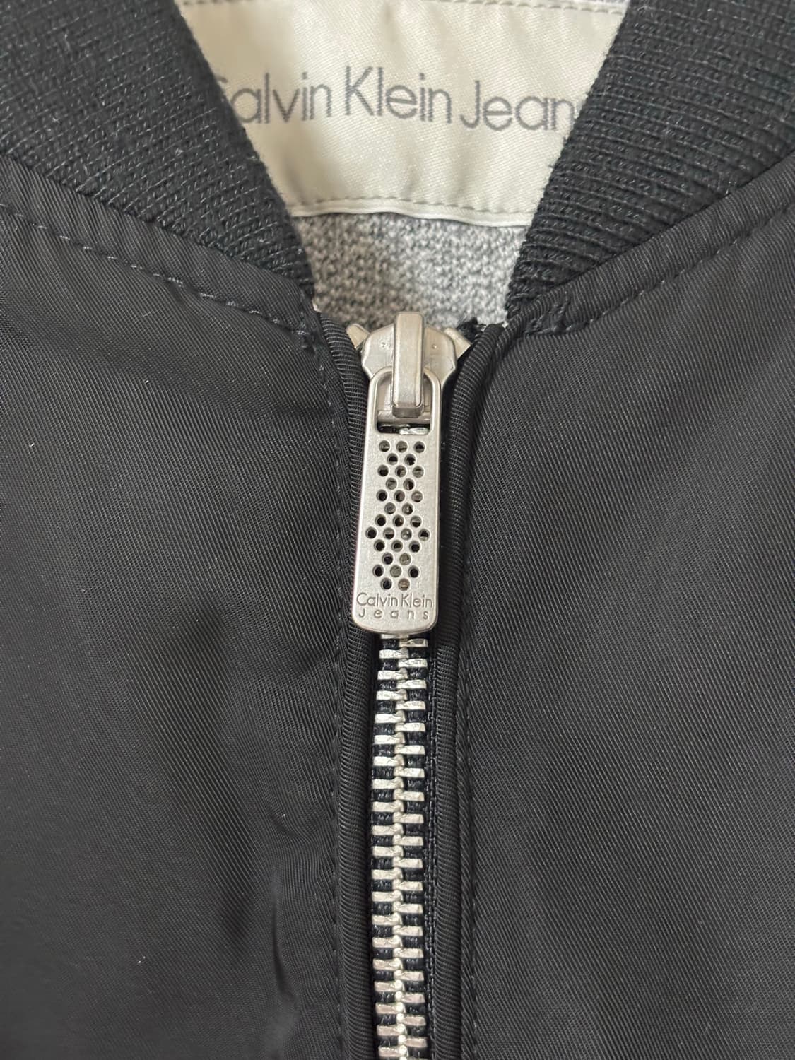 캘빈클라인 블랙 봄버 자켓 상품이미지8