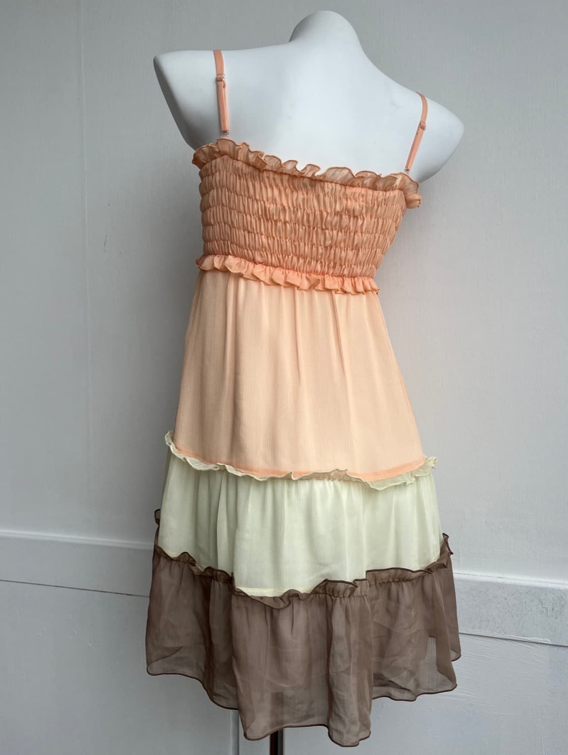 TM-PLUS 피치 쉬폰 티어드 원피스 상품이미지4