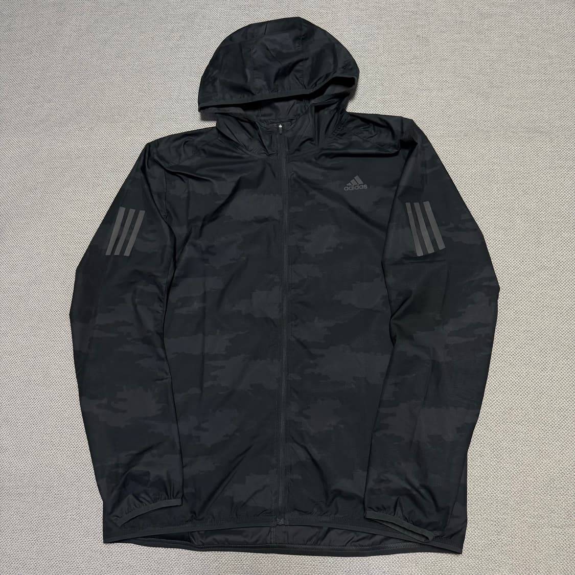 아디다스 리스폰 러닝 카모 경량 바람막이 상품이미지1