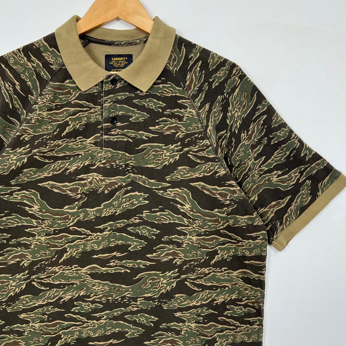 Carhartt 칼하트 WIP 타이거카모 반팔 카라티 상품이미지2