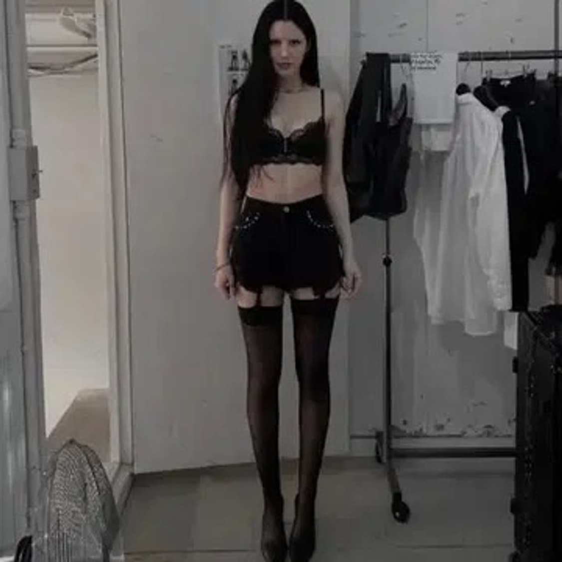 보헤미안서울 스터드 쇼츠 블랙 M 상품이미지2