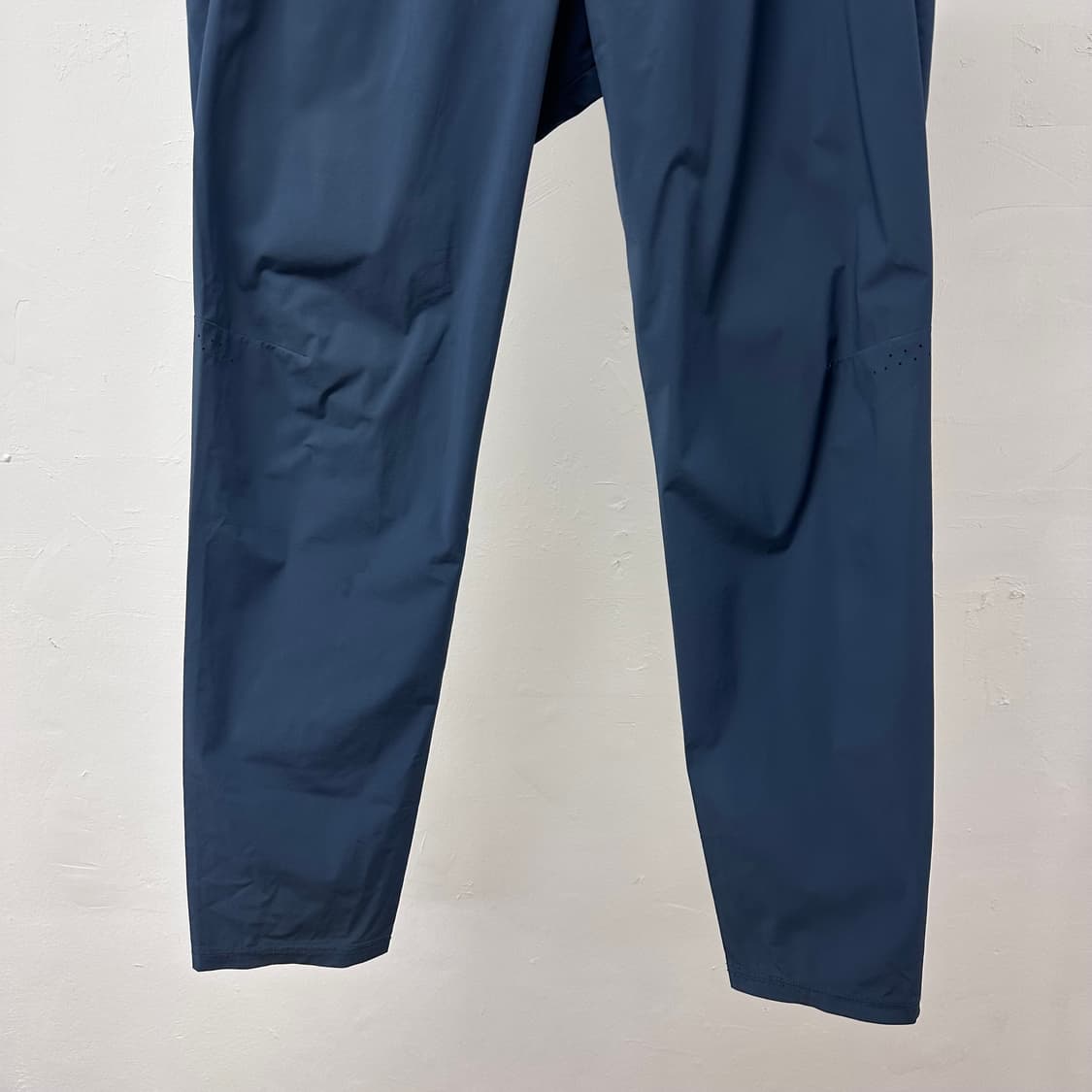 DESCENTE 23s 데상트 기능성 밴딩 트레이닝 팬츠 XL J34 상품이미지3