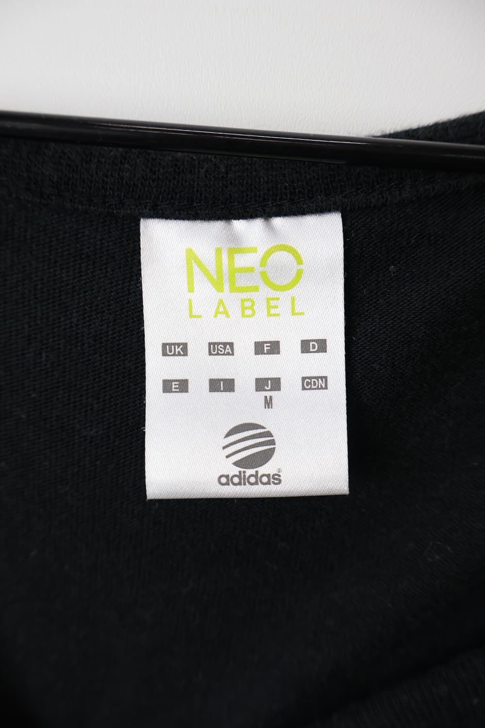 Adidas NEO Label Heart & Clover Tee 상품이미지5