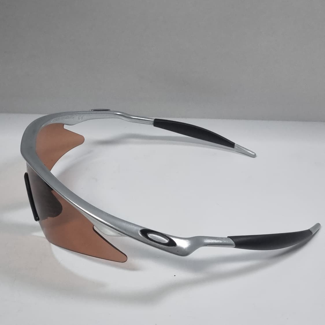 오클리 PRO 엠프레임 폴리쉬드 알루미늄 Vr28 상품이미지5