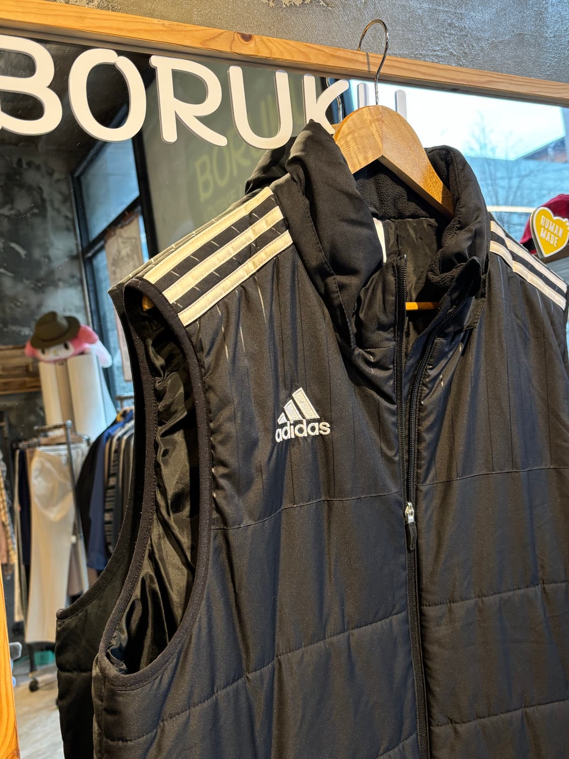 아디다스 블랙 패딩조끼 2XL 상품이미지2