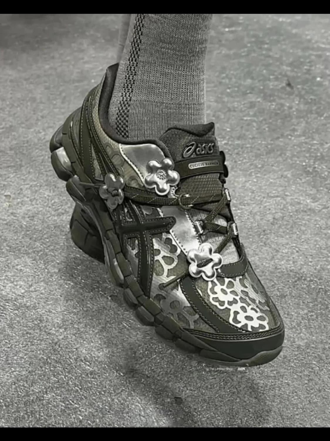 세실리아반센 아식스 올리브 230  상품이미지1