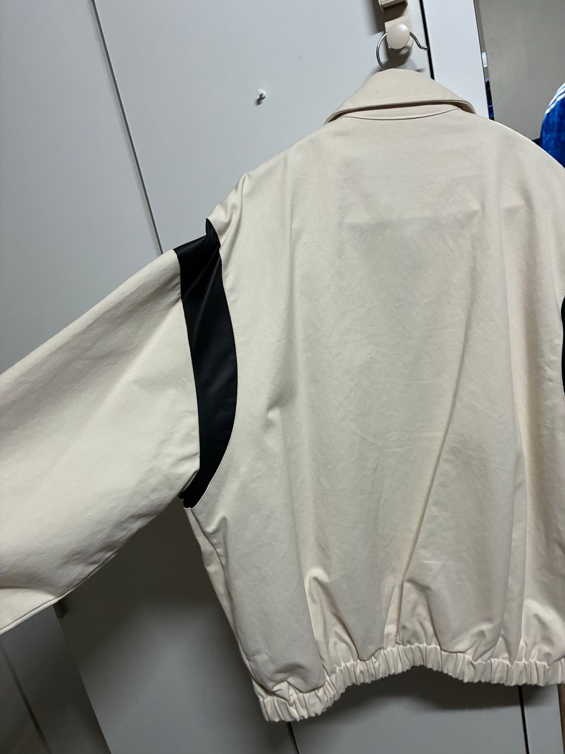 [새상품] 아이보리 바시티 자켓 L/100 상품이미지5