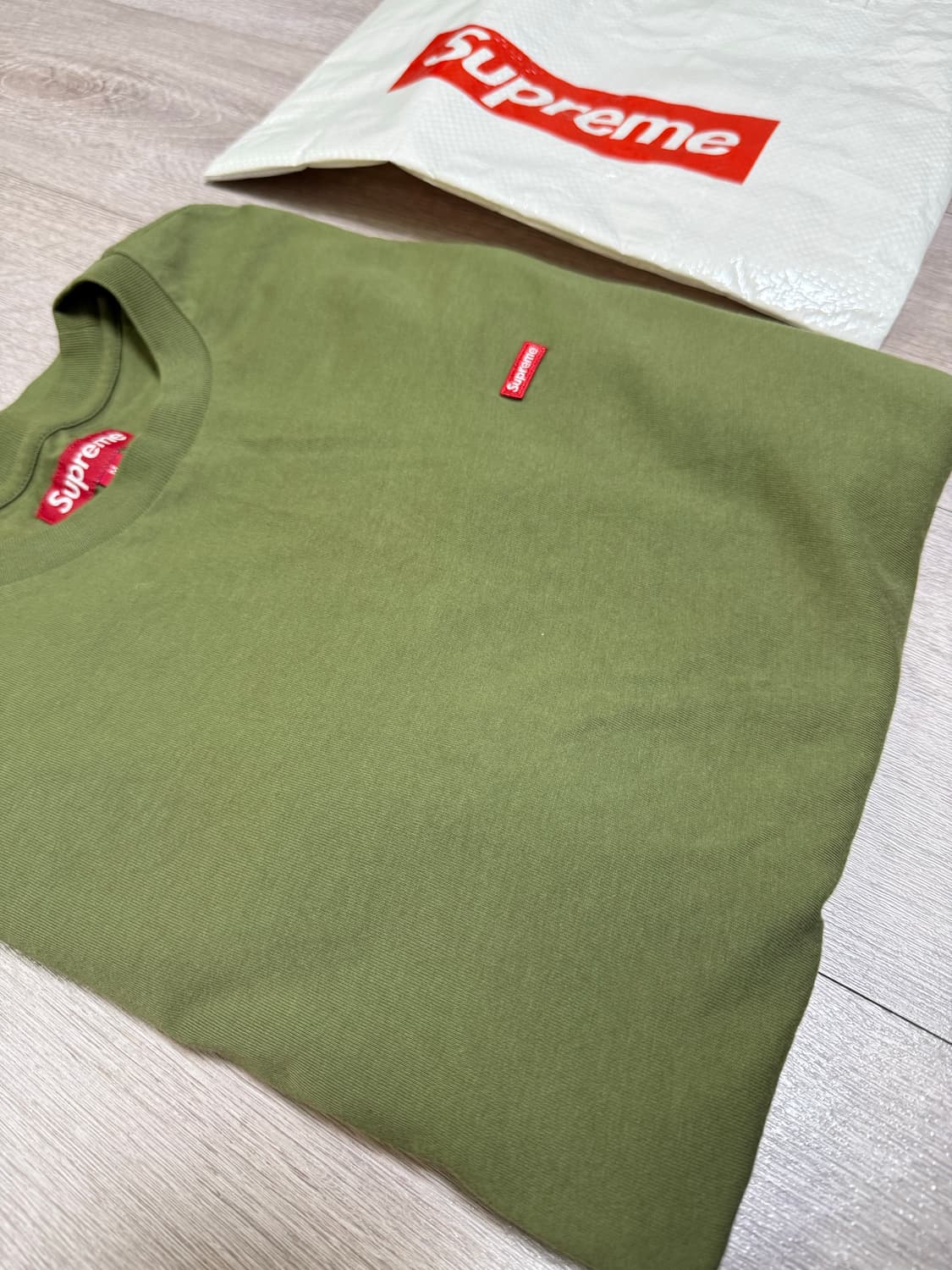 슈프림 스몰 박스 티셔츠 올리브 M 상품이미지1