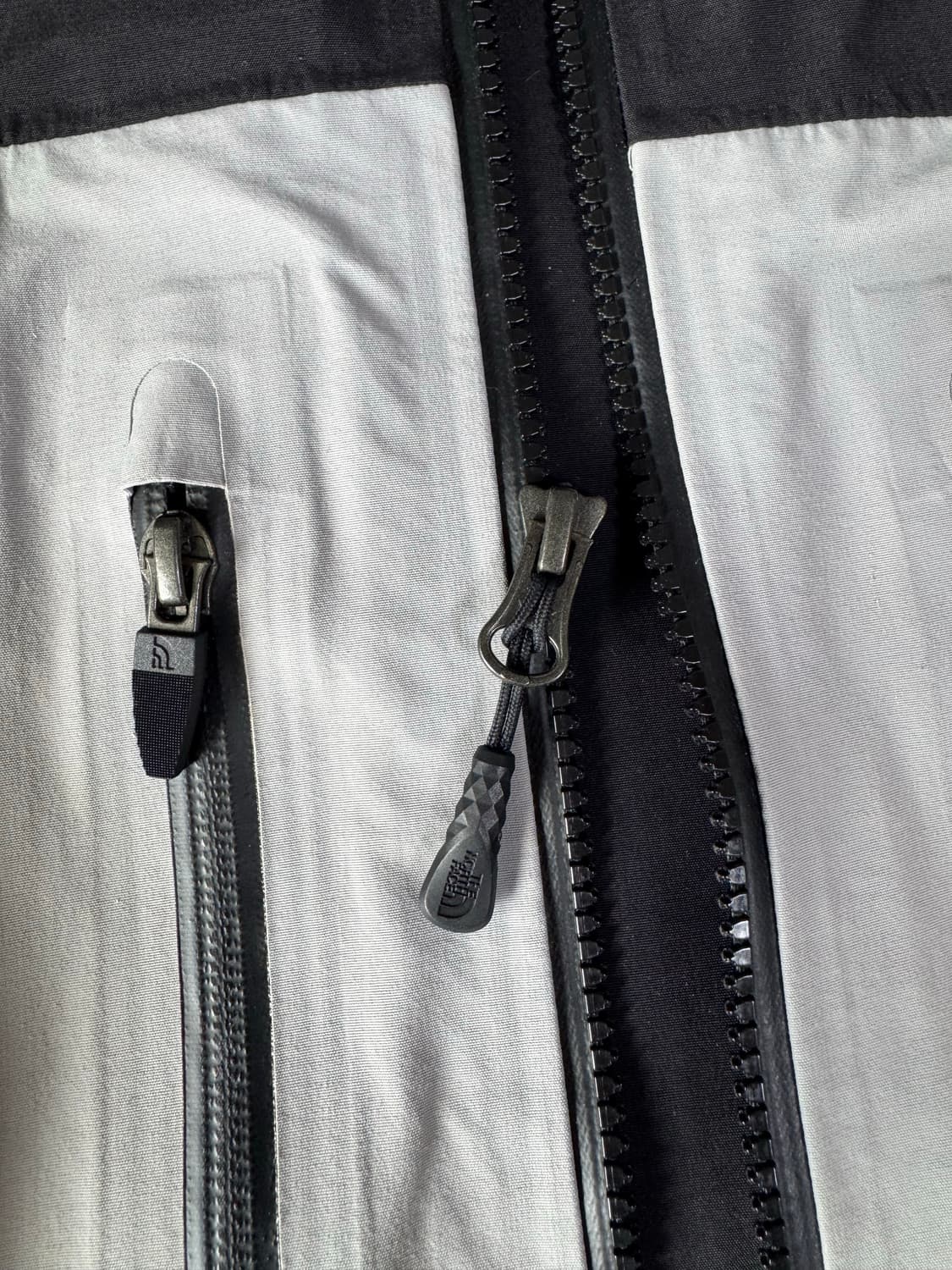 팝니다 슈프림노스페이스 테입드심쉘 자켓(바람막이)XL판매 상품이미지6