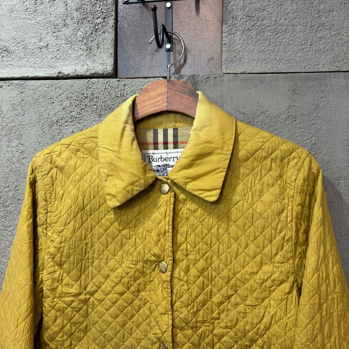 90s Burberry 옐로 퀼팅 자켓 (M) 상품이미지2