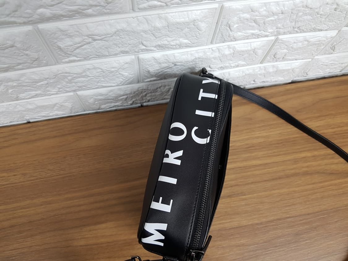 메트로시티 크로스백 (정품) 상품이미지3