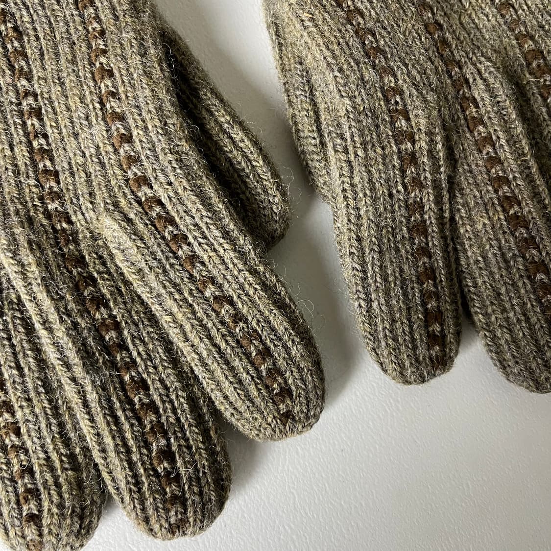 [Issey Miyake] 90's 이세이미야케 디자인스튜디오 울 장갑 상품이미지3