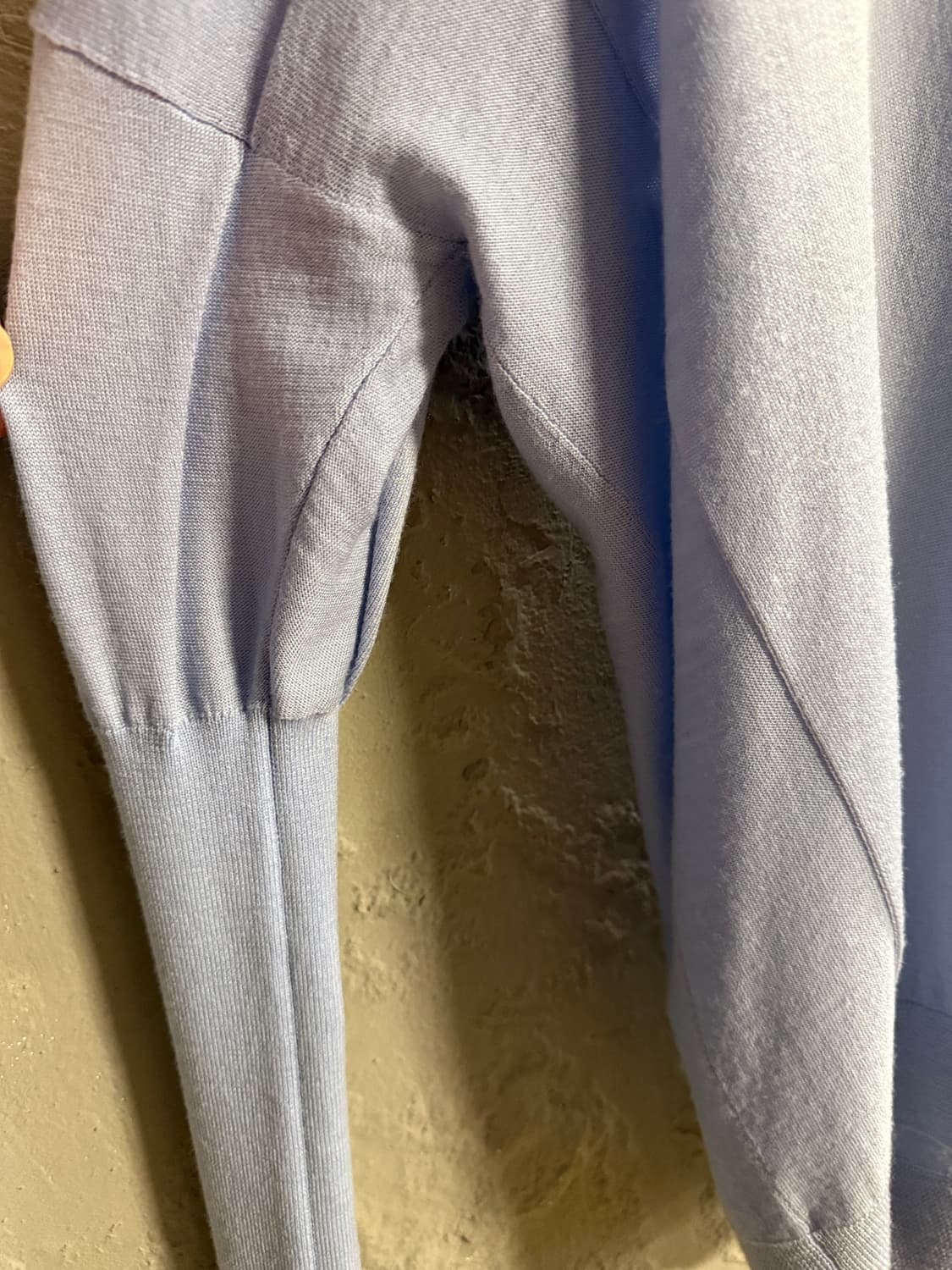 아크네스튜디오 오버핏 울 V넥 니트 스카이블루 상품이미지3