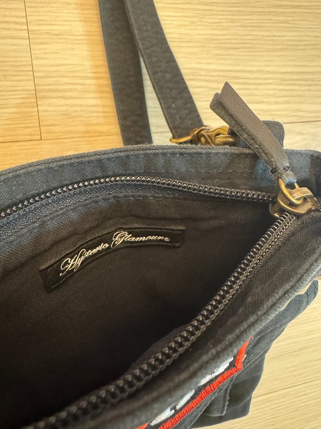 히스테릭 글래머 스터드 패치 크로스백 상품이미지3