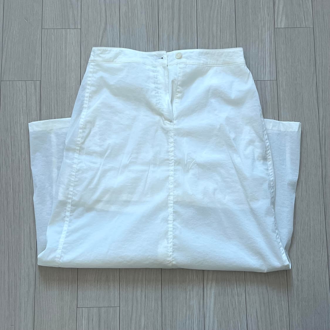 아모멘토 시어 롱 스커트 화이트 상품이미지2