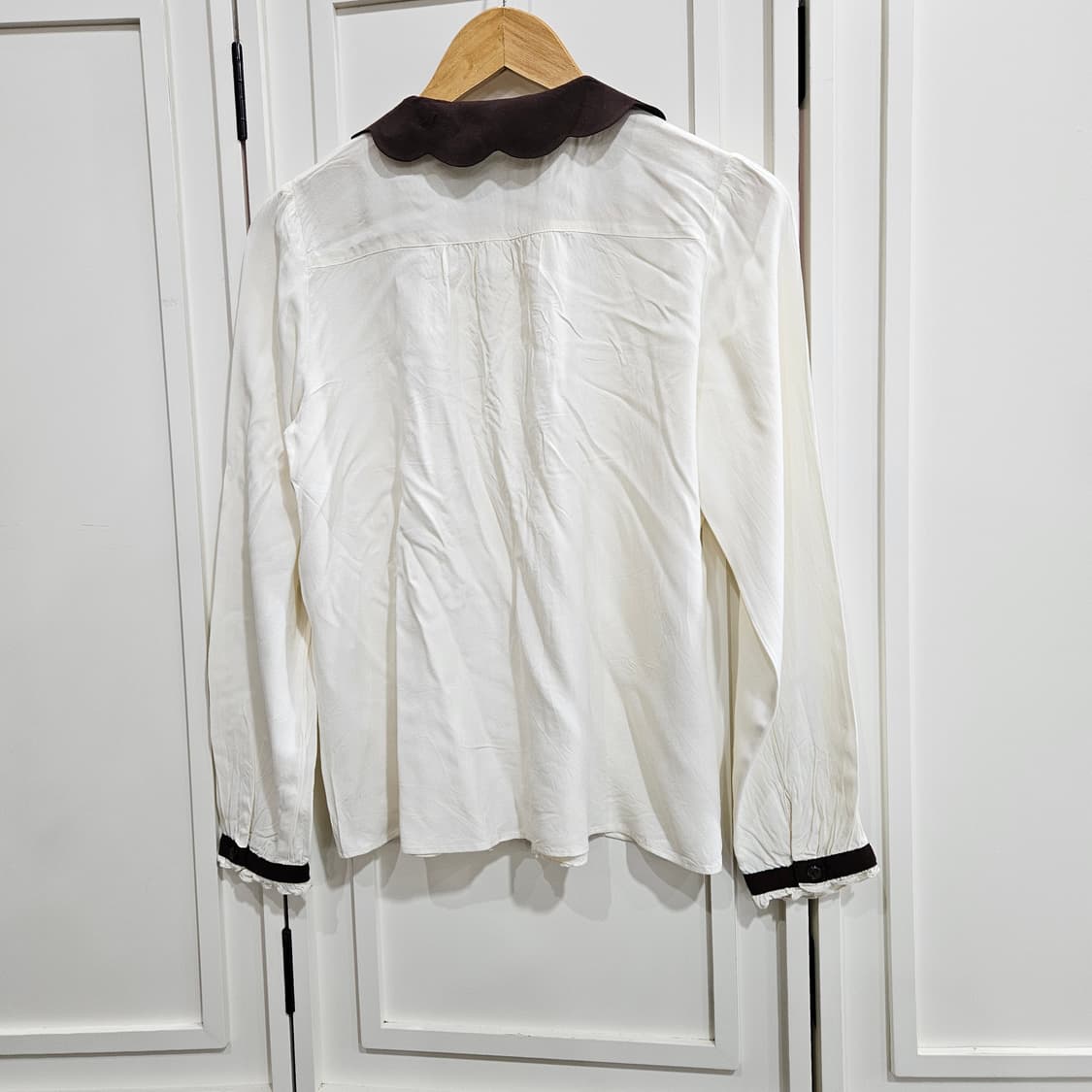 클레드솔 초코카라 리본 블라우스 상품이미지6