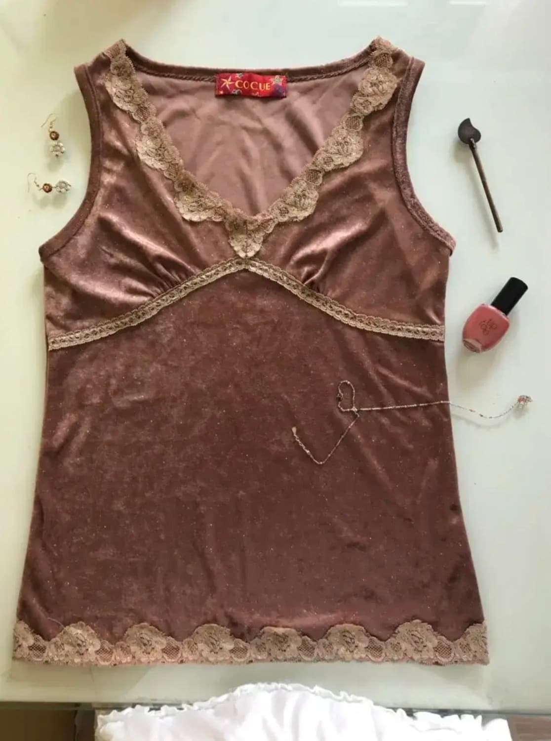 빈티지 브라운 레이스 필마이리듬 글리터 벨벳 슬리브리스 나시 상품이미지1