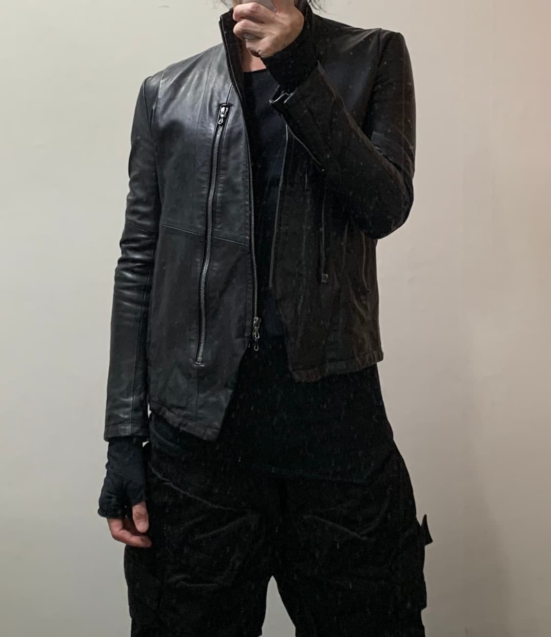 Julius 16fw 슬래쉬 하이넥 레더자켓 상품이미지8