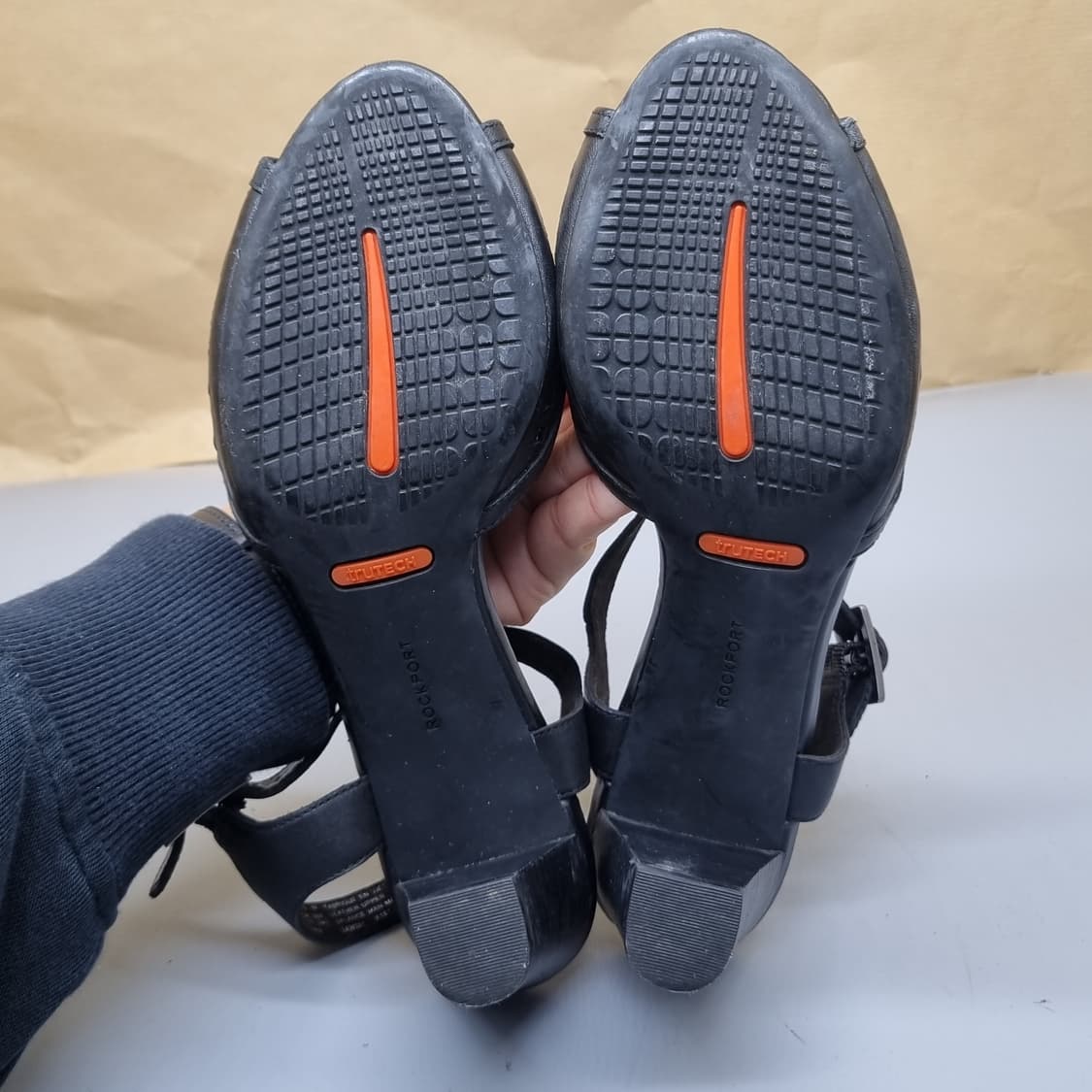 락포트 여성샌들240 굽7 상품이미지3