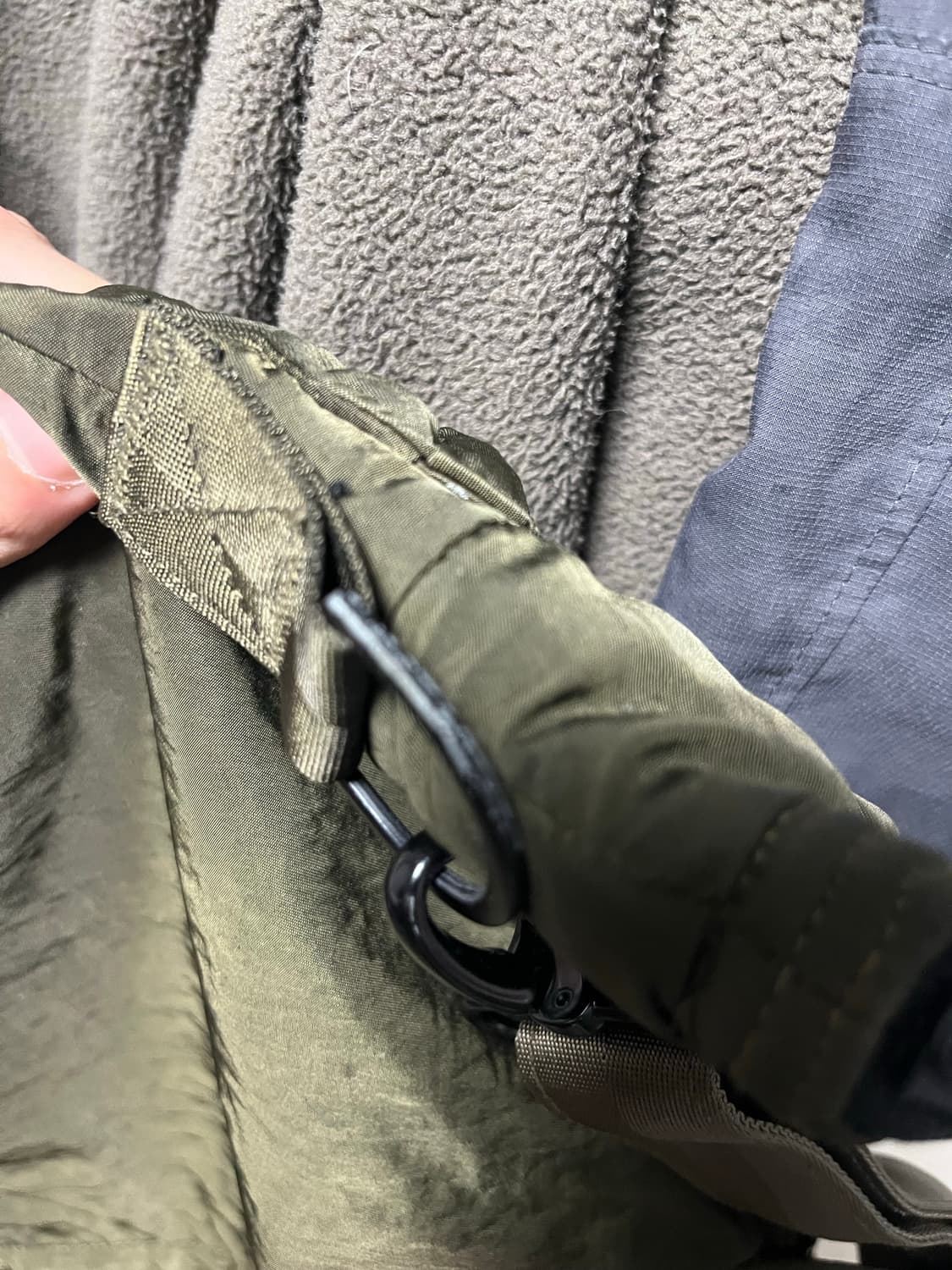 cp컴퍼니 나일론 토트백 상품이미지3