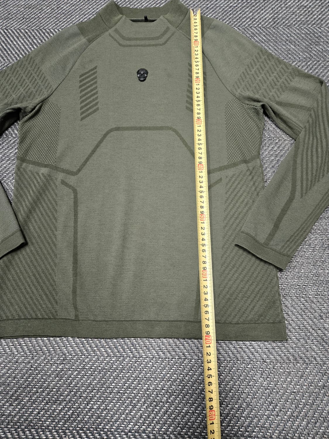 어메이징크리골프 A34MTS08-99 에어 로스페이스 수트 테크울 티셔츠 상품이미지8