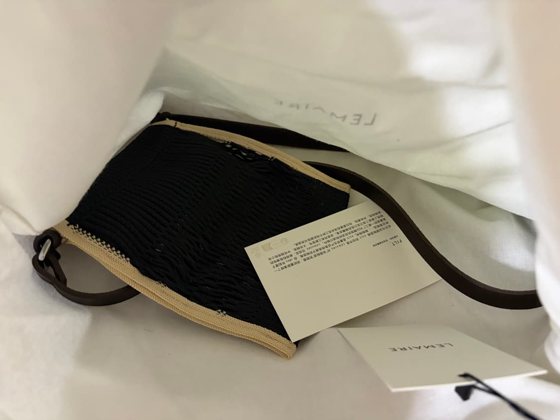 르메르 필트 네트백 블랙 LEMAIRE MINI CROSSBODY FIL 상품이미지1