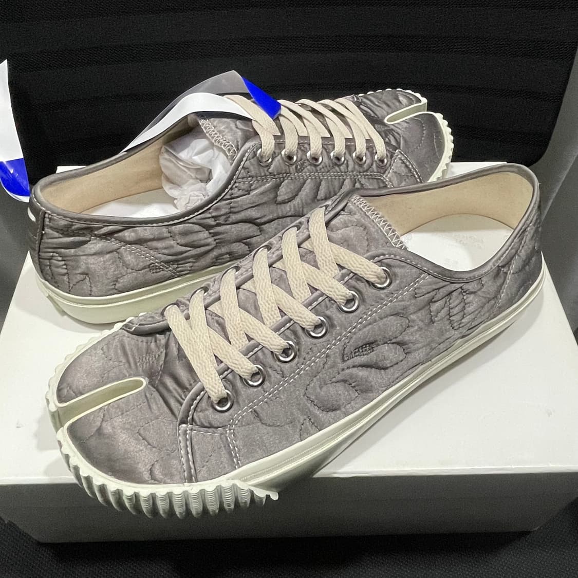 메종 마르지엘라/ 퀼티드 타비 스니커즈/ 42 상품이미지1