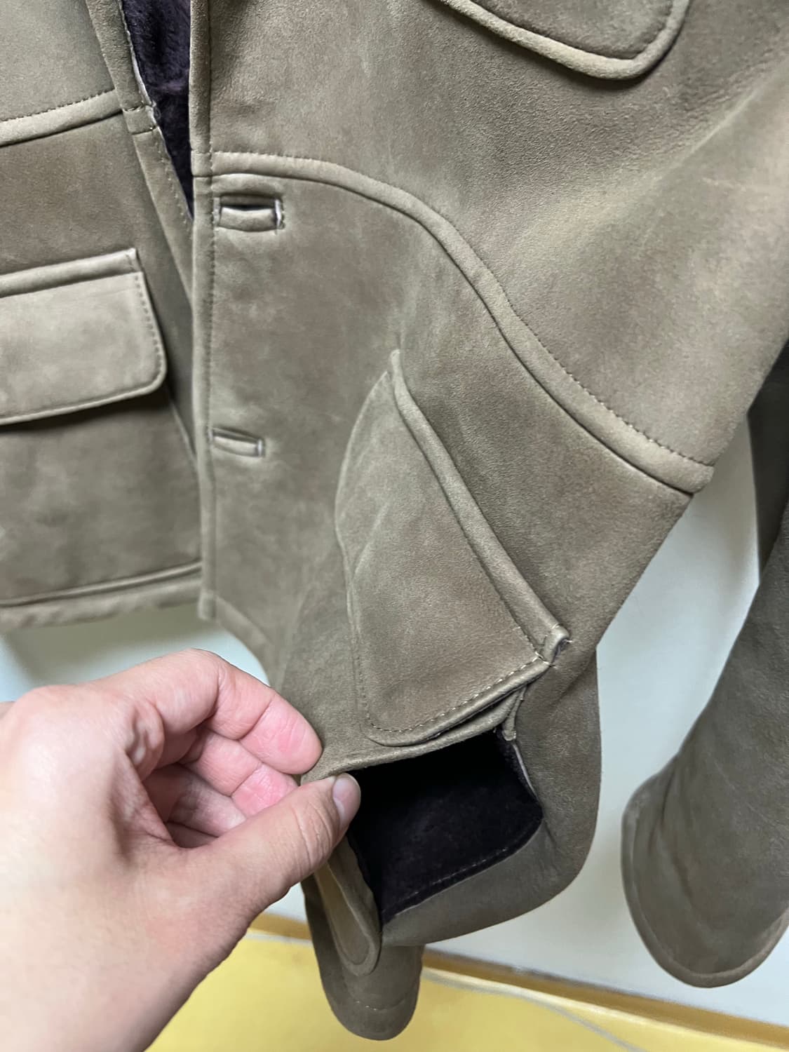 미착용 신품) 오웬베리 사라비앙카 셔링자켓 무스탕 양가죽 38사이즈 상품이미지4