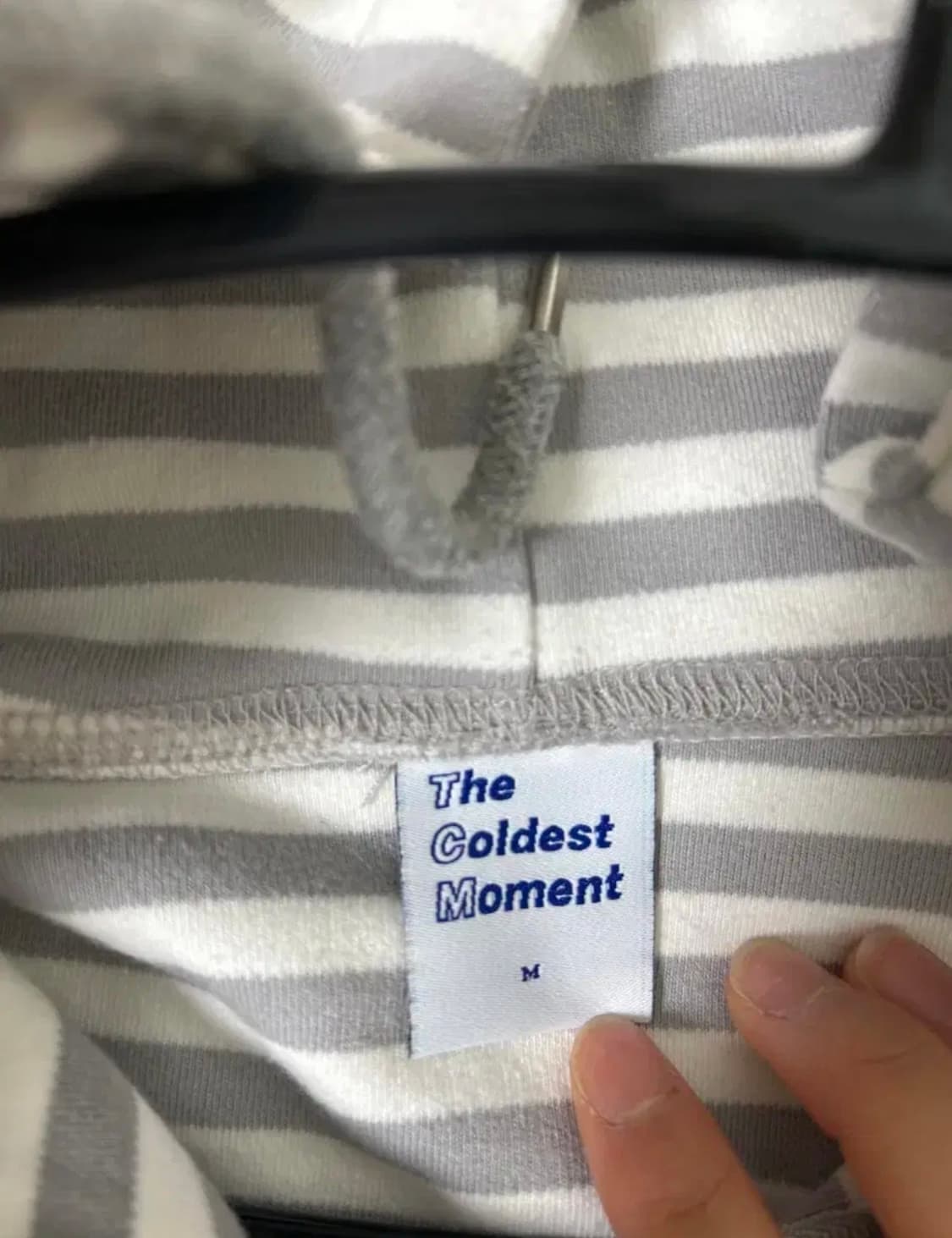 더콜디스트모먼트 스트라이프 후드집업 그레이 상품이미지3