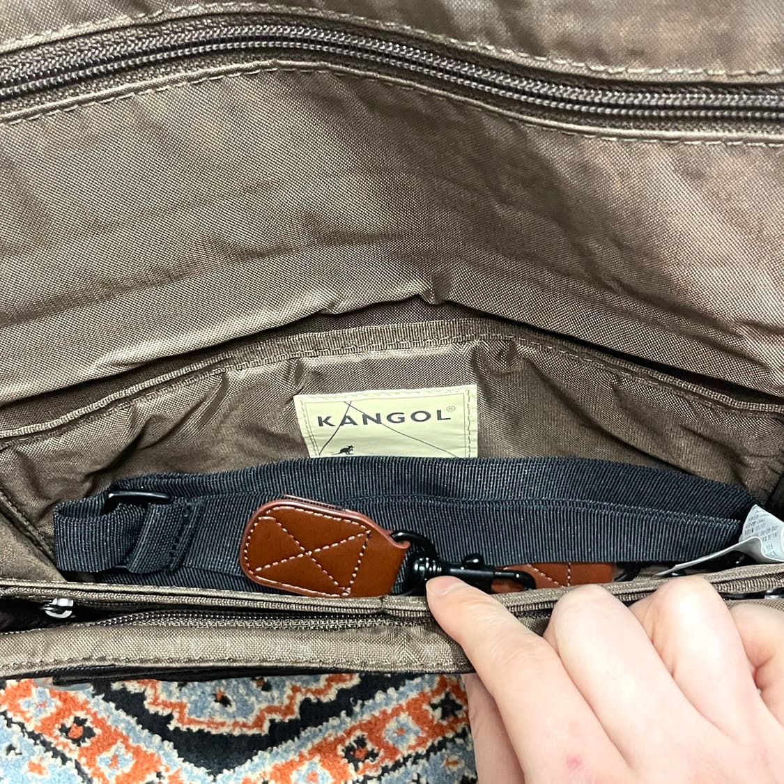 캉골 블랙 클러치 앤 크로스백  상품이미지4