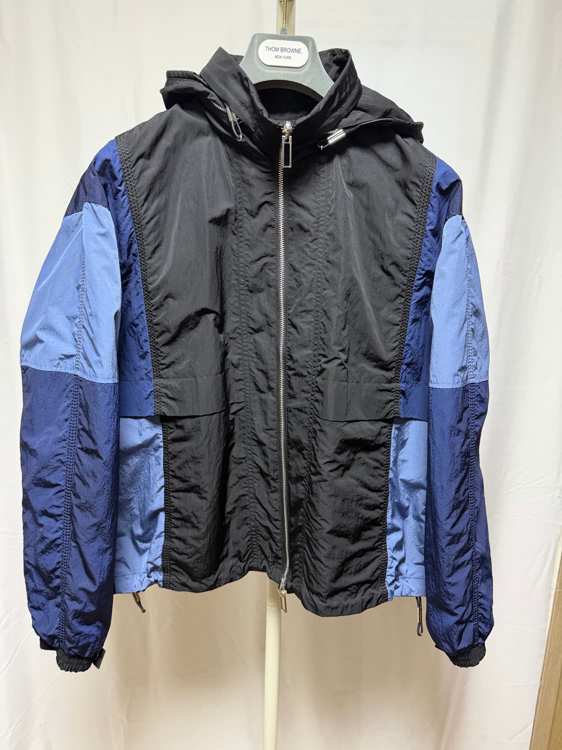 엠포리오 아르마니 / 양면 바람막이 상품이미지5