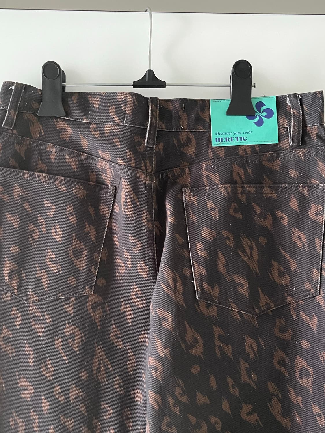 택ㅇ새상품) 헤레틱 레오파드 부츠컷 팬츠 브라운 상품이미지3