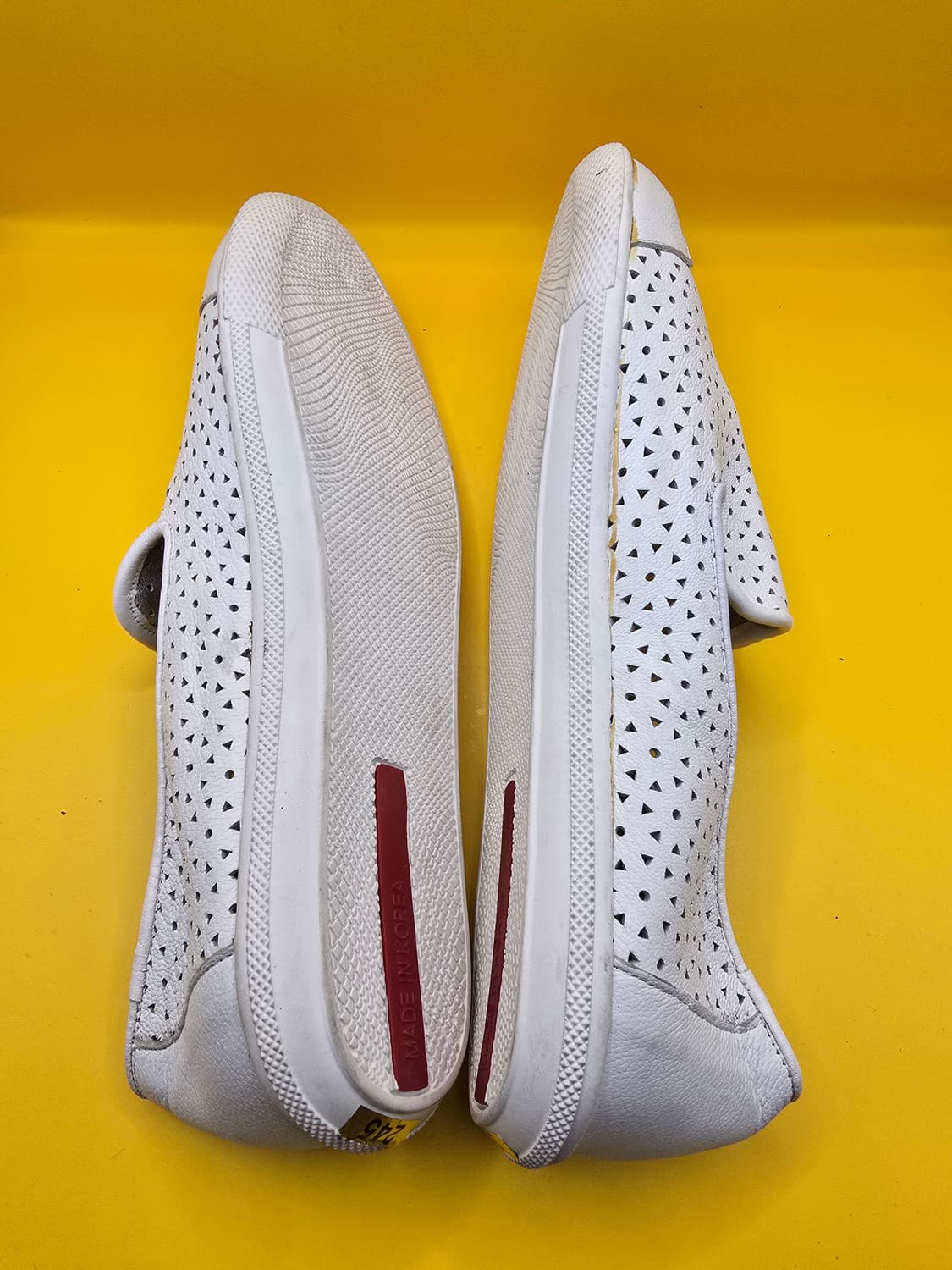 소유 펀칭 가죽 슬립온 / 스니커즈 245 상품이미지3