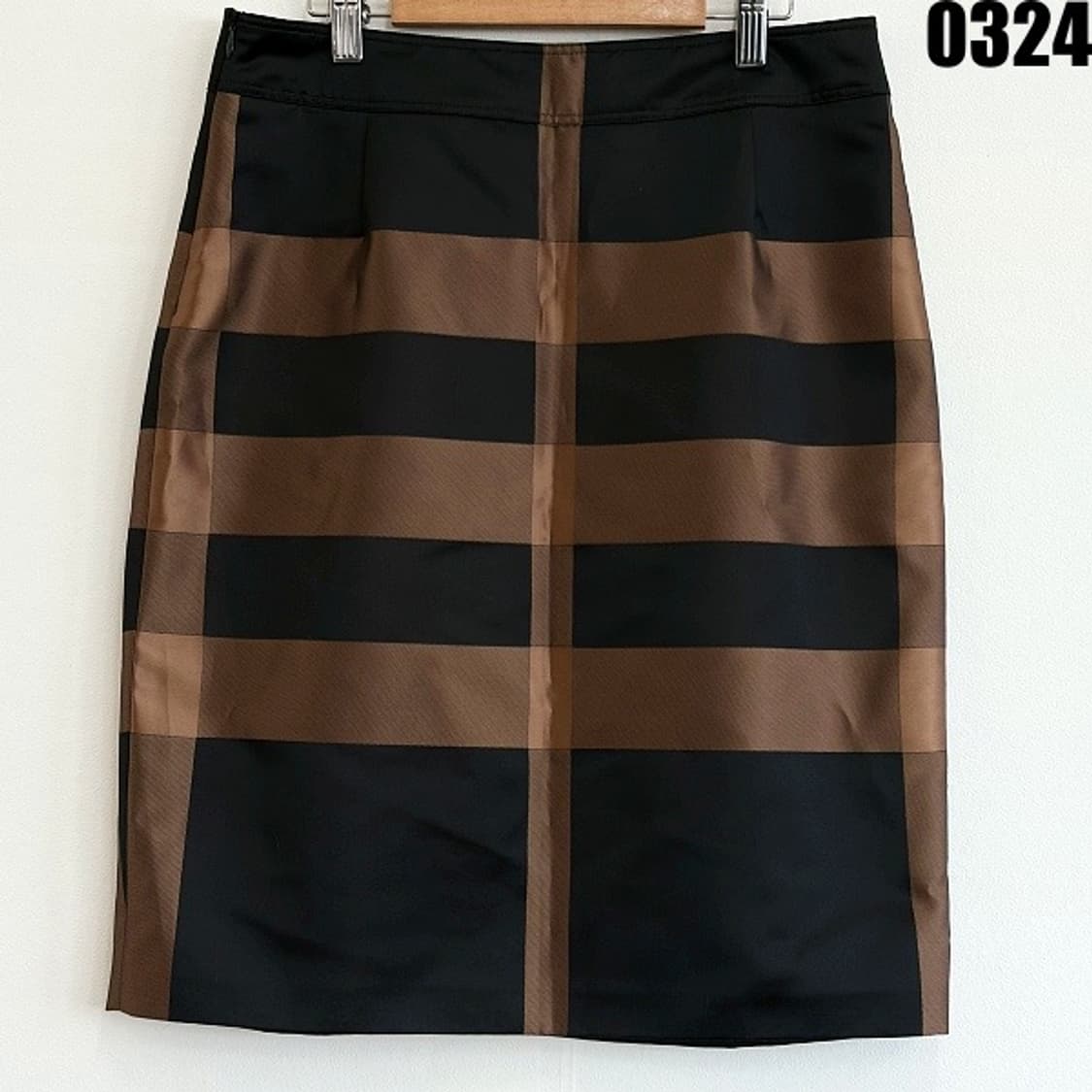 버버리 런던 체크 패턴 스커트 0324 백회점택  상품이미지10