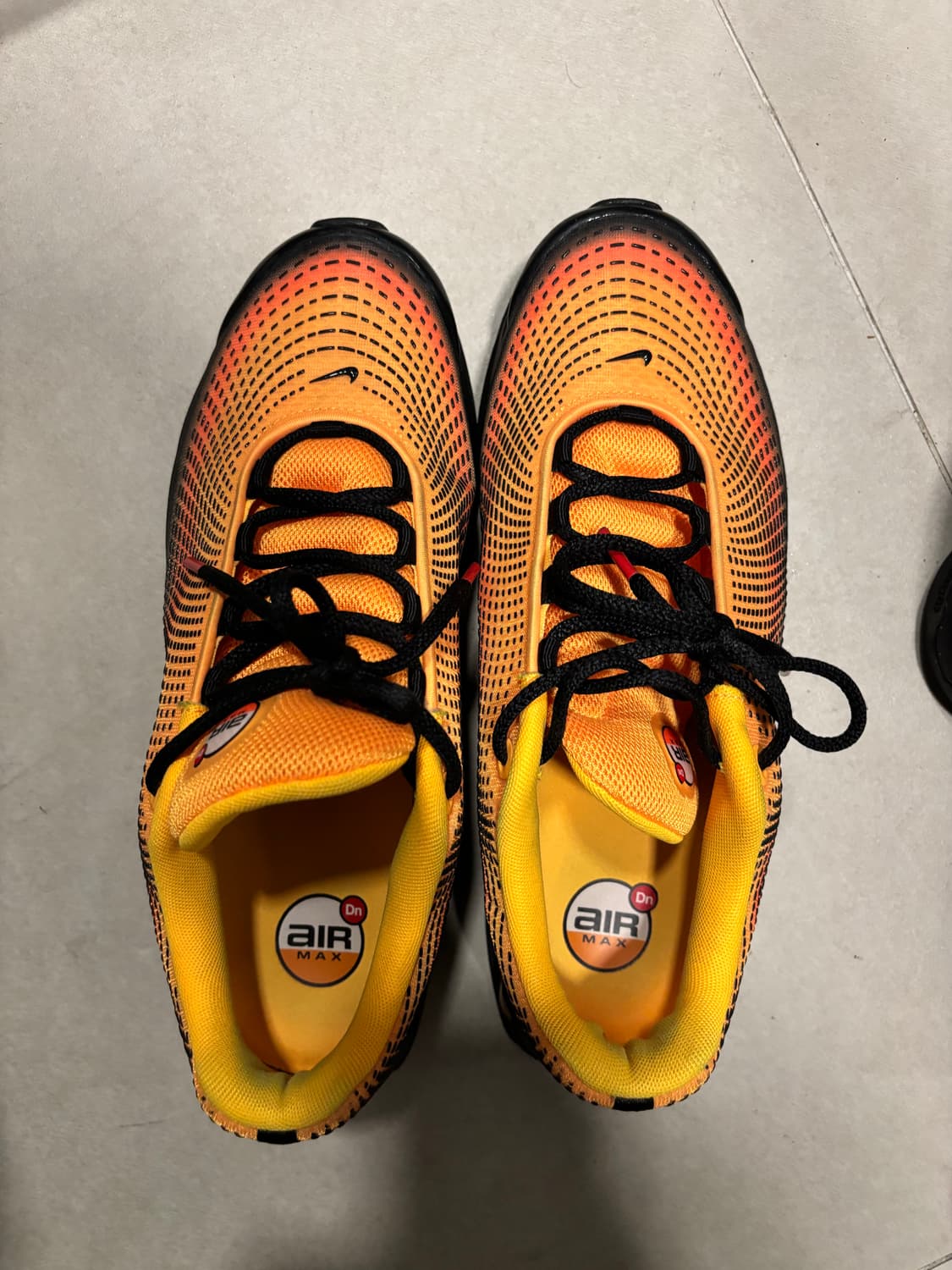 나이키 에어맥스 dn se 270 사이즈 판매합니다 상품이미지6