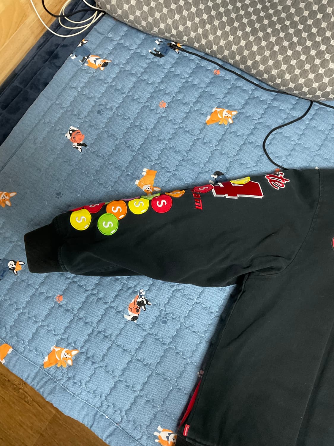 슈프림 x 스키틀즈 x 미첼 앤 네스 바시티 자켓 블랙 xl 상품이미지8