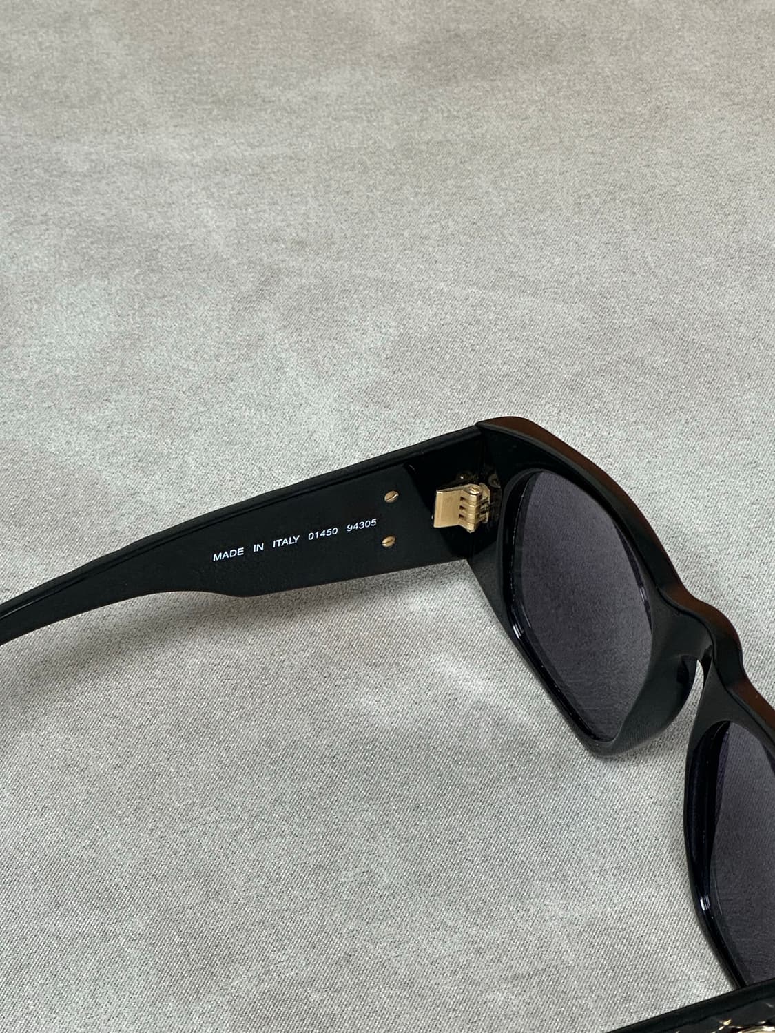 🕶️ 샤넬 퀼팅 CC 로고 블랙 선글라스  상품이미지3